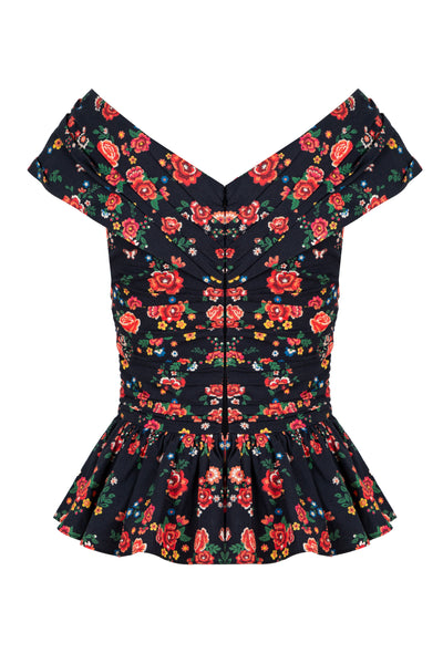 Lily Set in Midnight Garden