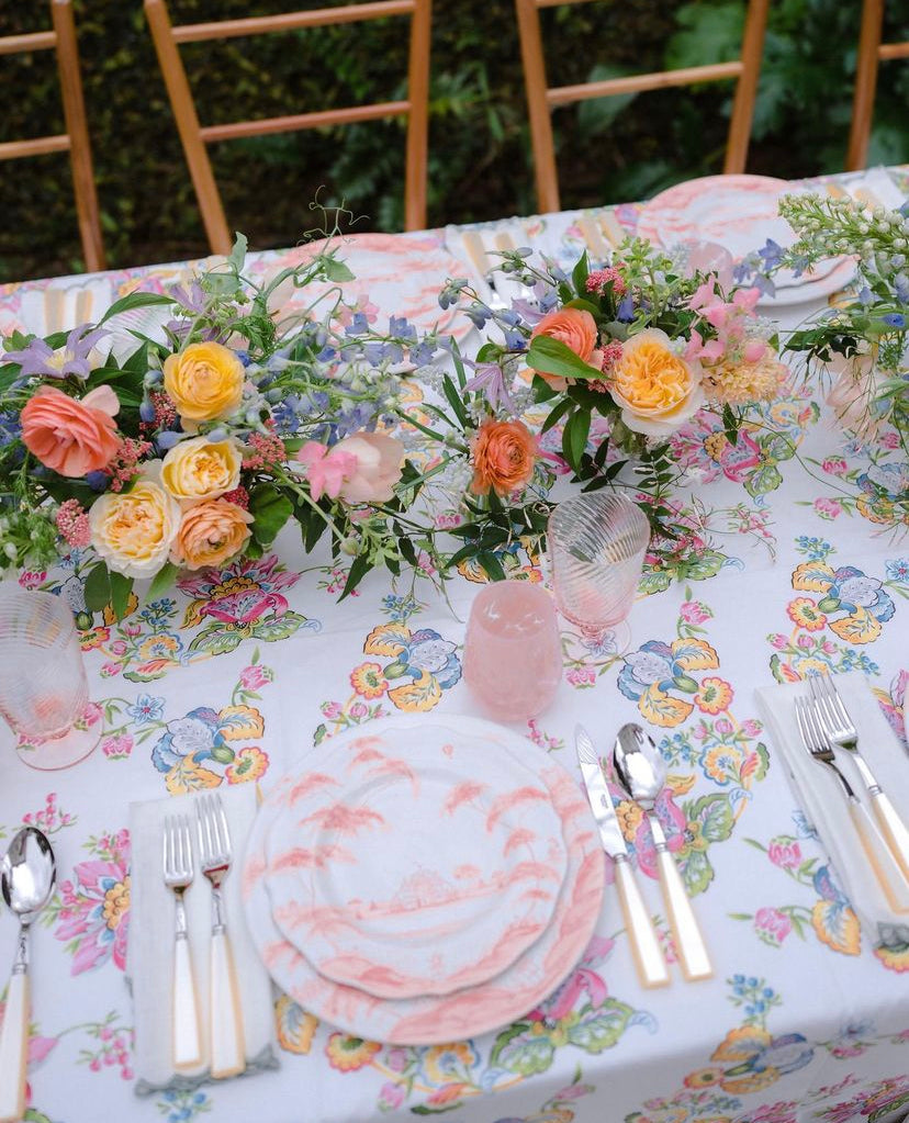 LILY FLORAL Tablecloth