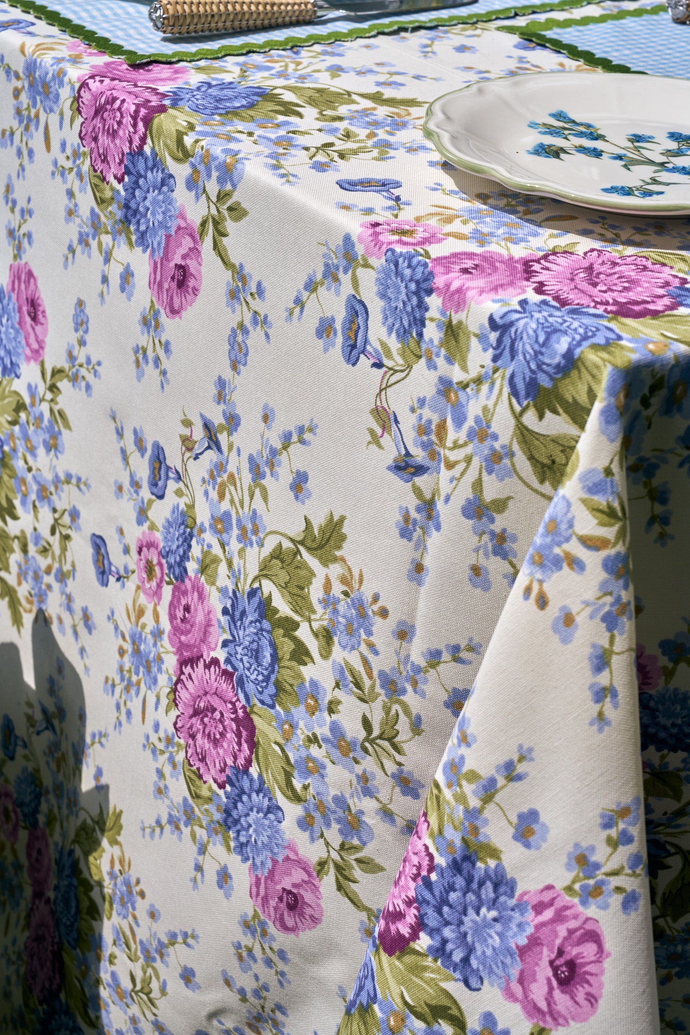 BLUE DAHLIA Tablecloth